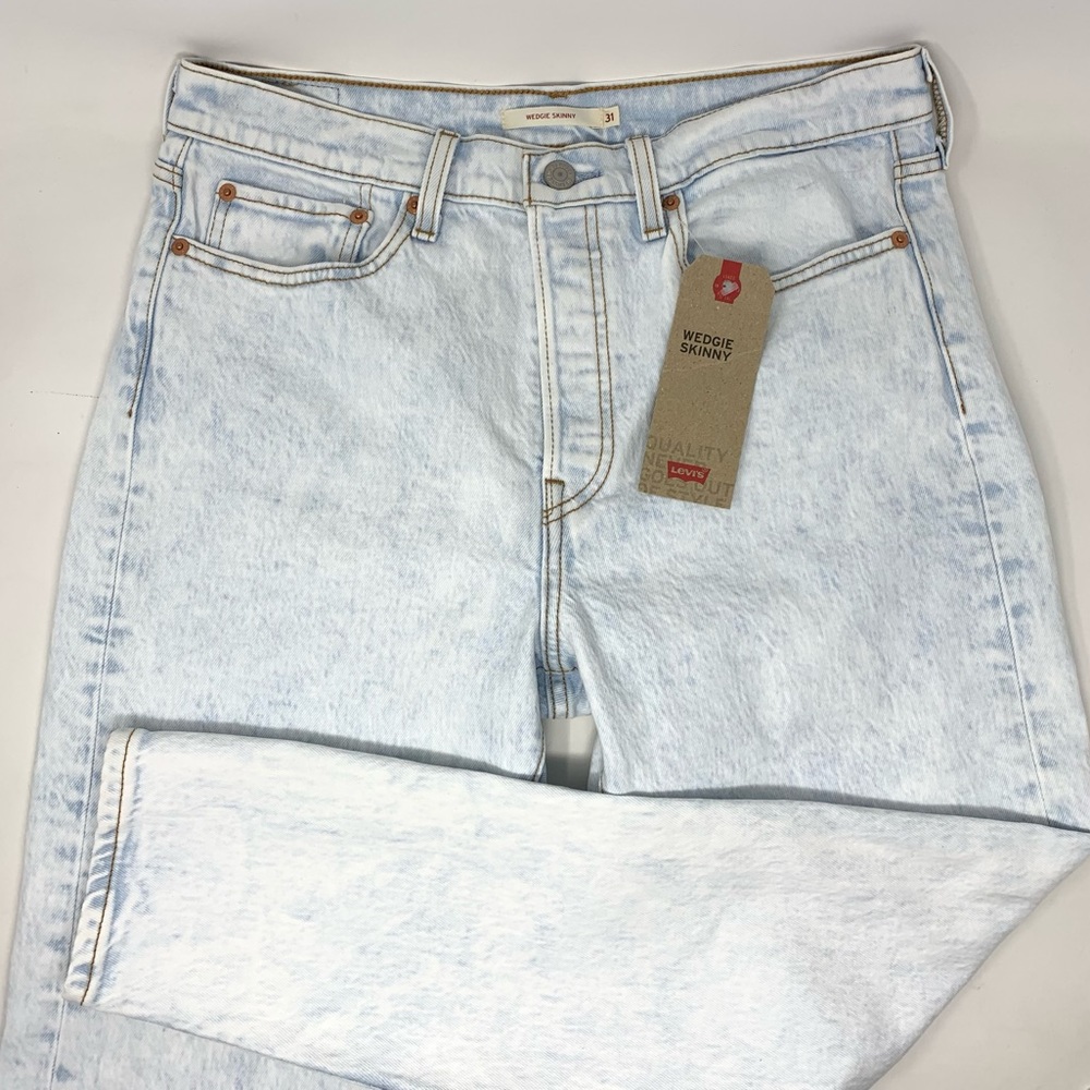 NWT Levi’s High-Rise Wedgie Skinny Light Acid Wash Button Fly Jeans 12/W31
